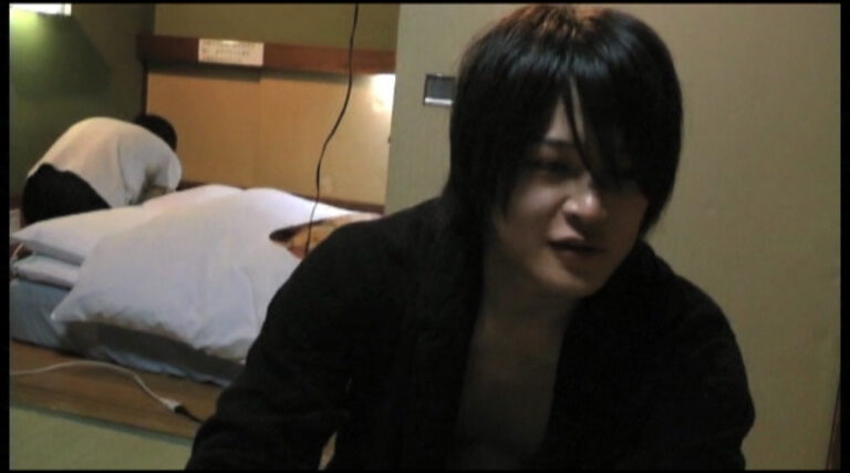 「ノンケ若手男優を騙して喰う！AV撮影の裏側を描く刺激的なゲイ作品レビュー」