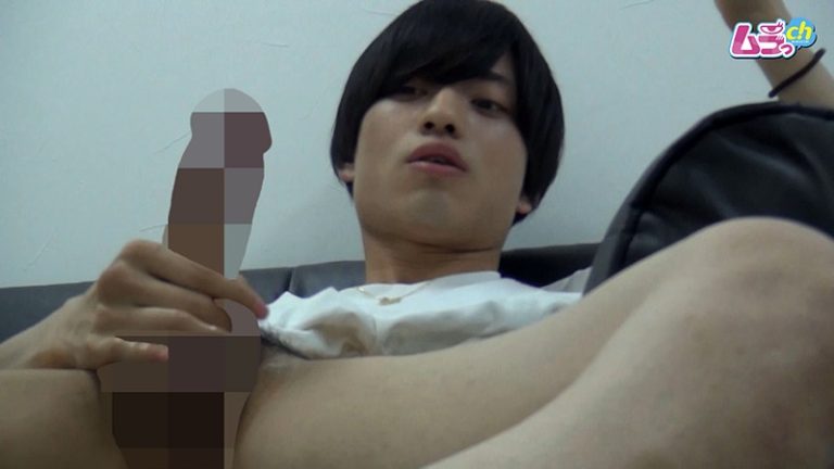 オトコノコのオナニー エイジ君22歳 を解説